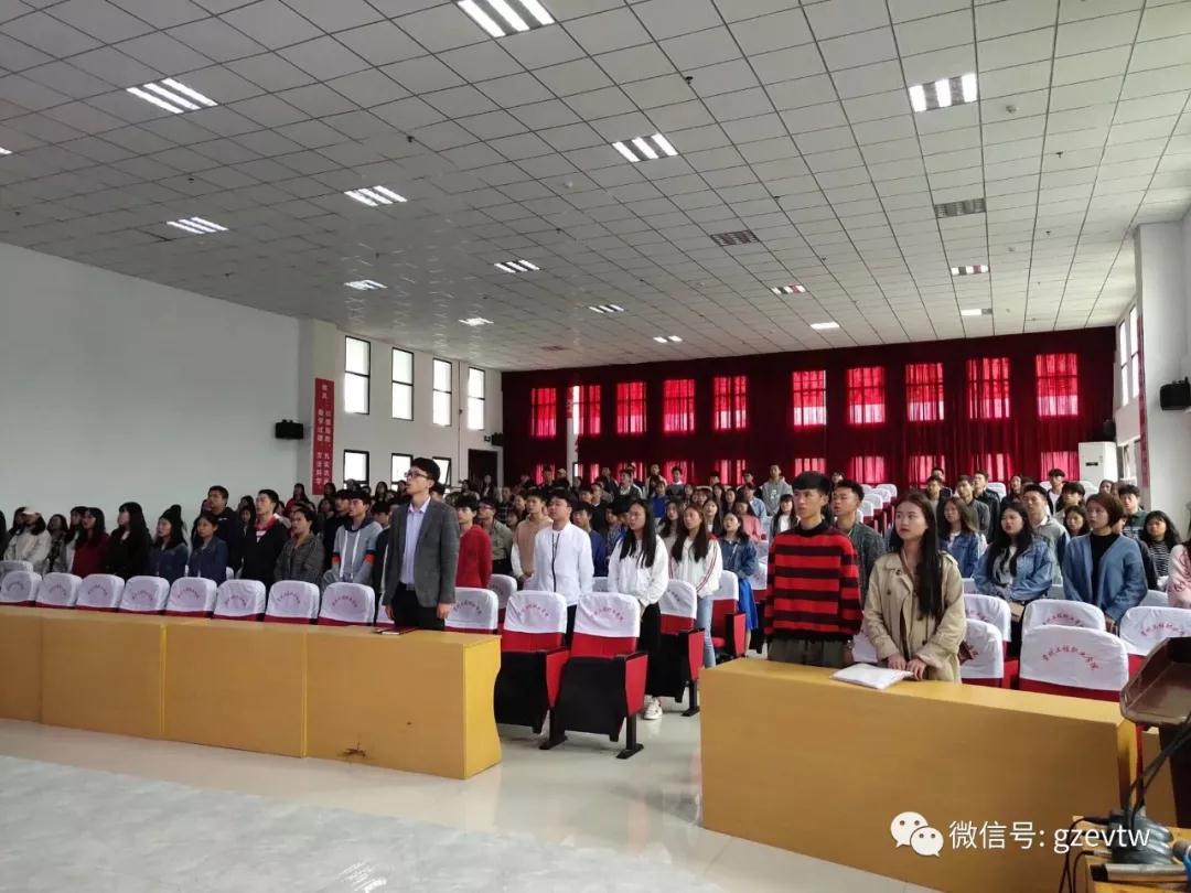 mk体育（中国）官方网站师生集中收看纪念 五四运动100周年大会(图3)