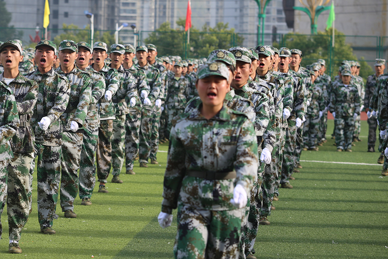 mk体育（中国）官方网站举行2020级新生军训结训暨开学典礼(图14)