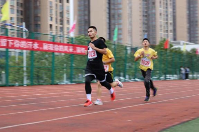 礼赞百年,筑梦青春——mk体育(中国)官方网站第七届田径运动会(图3) 礼赞百年,筑梦青春——mk体育(中国)官方网站第七届田径运动会(图3)