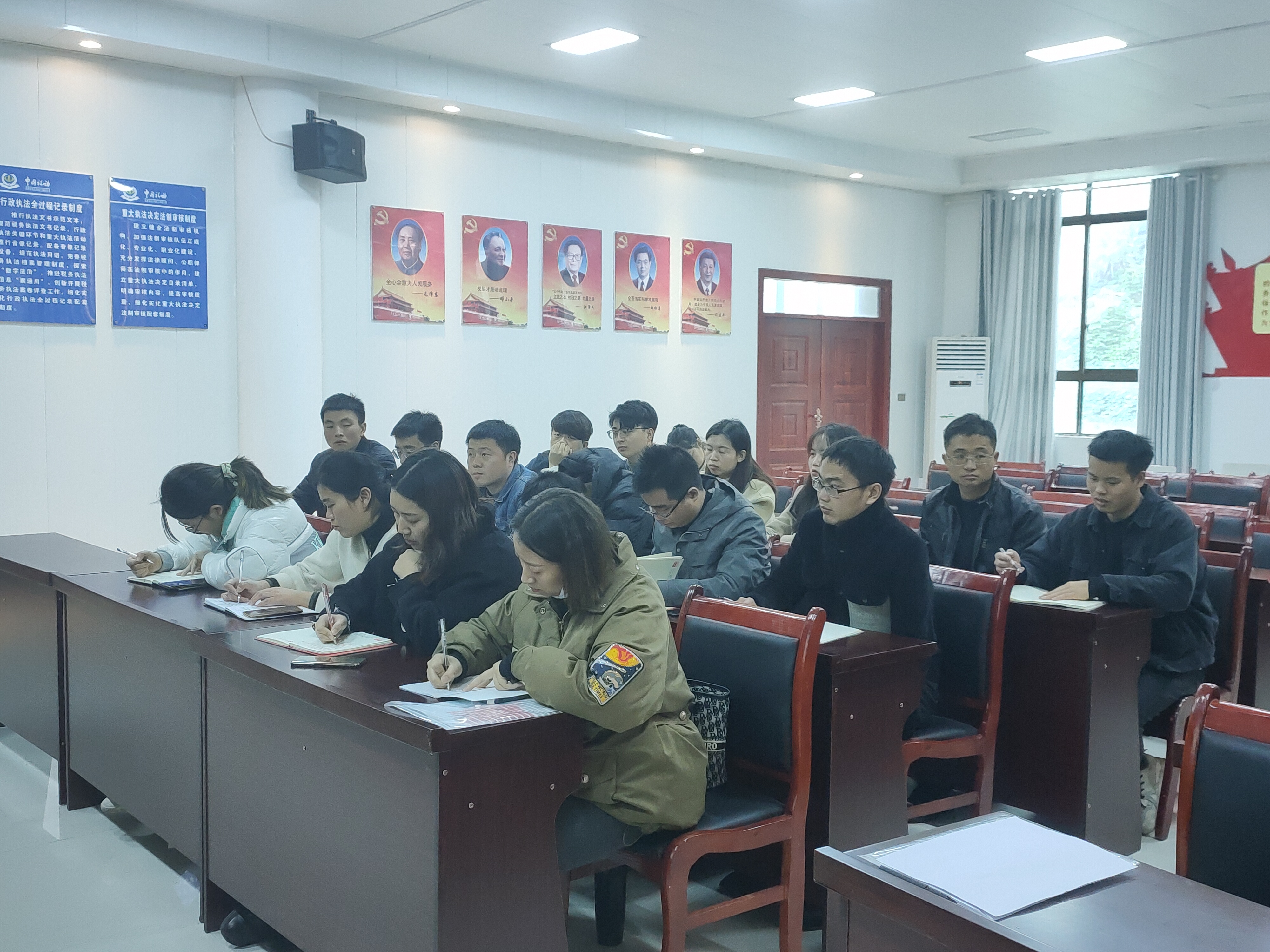 建筑工程学院 召开2022届毕业生顶岗实习工作部署会(图1) 建筑工程学院 召开2022届毕业生顶岗实习工作部署会(图1)