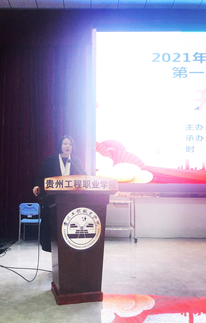 树礼仪形象 展天使风采 ——护理学院隆重举行mk体育(中国)官方网站第一届护理礼仪大赛开幕式暨选拔赛初赛(图3) 树礼仪形象 展天使风采 ——护理学院隆重举行mk体育(中国)官方网站第一届护理礼仪大赛开幕式暨选拔赛初赛(图3)