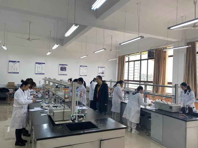 以“1+X”证书考试为抓手,为药学专业mk体育(中国)官方网站提质赋能(图3) 以“1+X”证书考试为抓手,为药学专业mk体育(中国)官方网站提质赋能(图3)