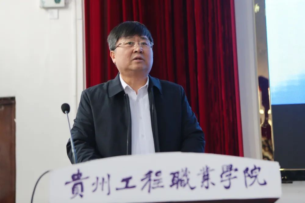 mk体育(中国)官方网站召开2022年春季学期第一次教职工大会(图2) mk体育(中国)官方网站召开2022年春季学期第一次教职工大会(图2)