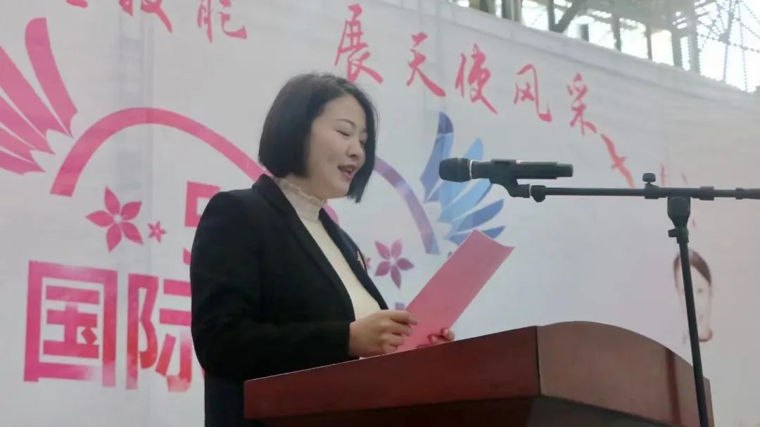 mk体育(中国)官方网站举行5·12国际护士节活动暨授帽仪式(图10) mk体育(中国)官方网站举行5·12国际护士节活动暨授帽仪式(图10)