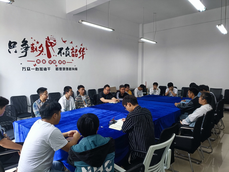 装备制造与信息技术学院参加2022年贵州省职业技能大赛总结大会(图1) 装备制造与信息技术学院参加2022年贵州省职业技能大赛总结大会(图1)
