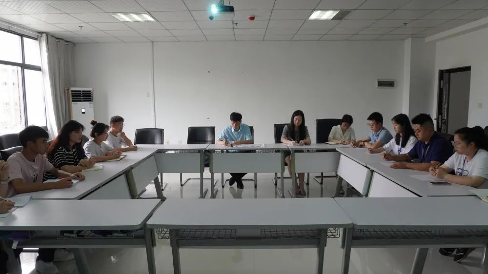 贵州省教育厅专家组到mk体育(中国)官方网站开展2021年度年检工作(图5) 贵州省教育厅专家组到mk体育(中国)官方网站开展2021年度年检工作(图5)
