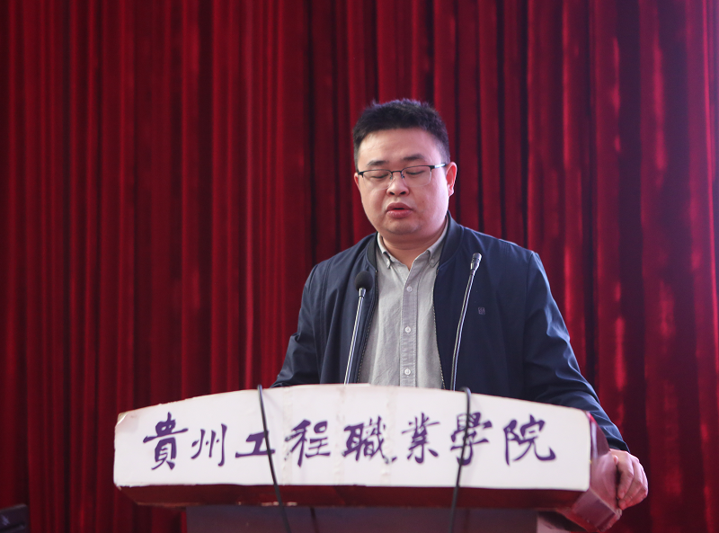 创新协同·奋竞于春-mk体育(中国)官方网站第六届护理技能大赛圆满举办(图3) 创新协同·奋竞于春-mk体育(中国)官方网站第六届护理技能大赛圆满举办(图3)