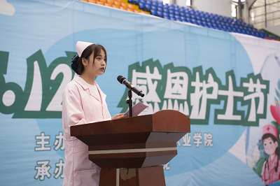 我们的护士 我们的未来——mk体育(中国)官方网站成功举办5·12国际护士节活动暨授帽仪式(图7) 我们的护士 我们的未来——mk体育(中国)官方网站成功举办5·12国际护士节活动暨授帽仪式(图7)