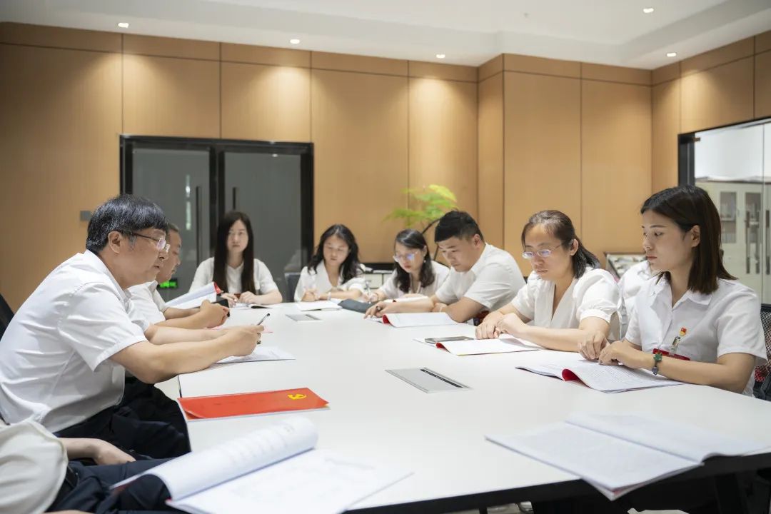 中国共产党mk体育(中国)官方网站召开第二次党员大会(图5) 中国共产党mk体育(中国)官方网站召开第二次党员大会(图5)