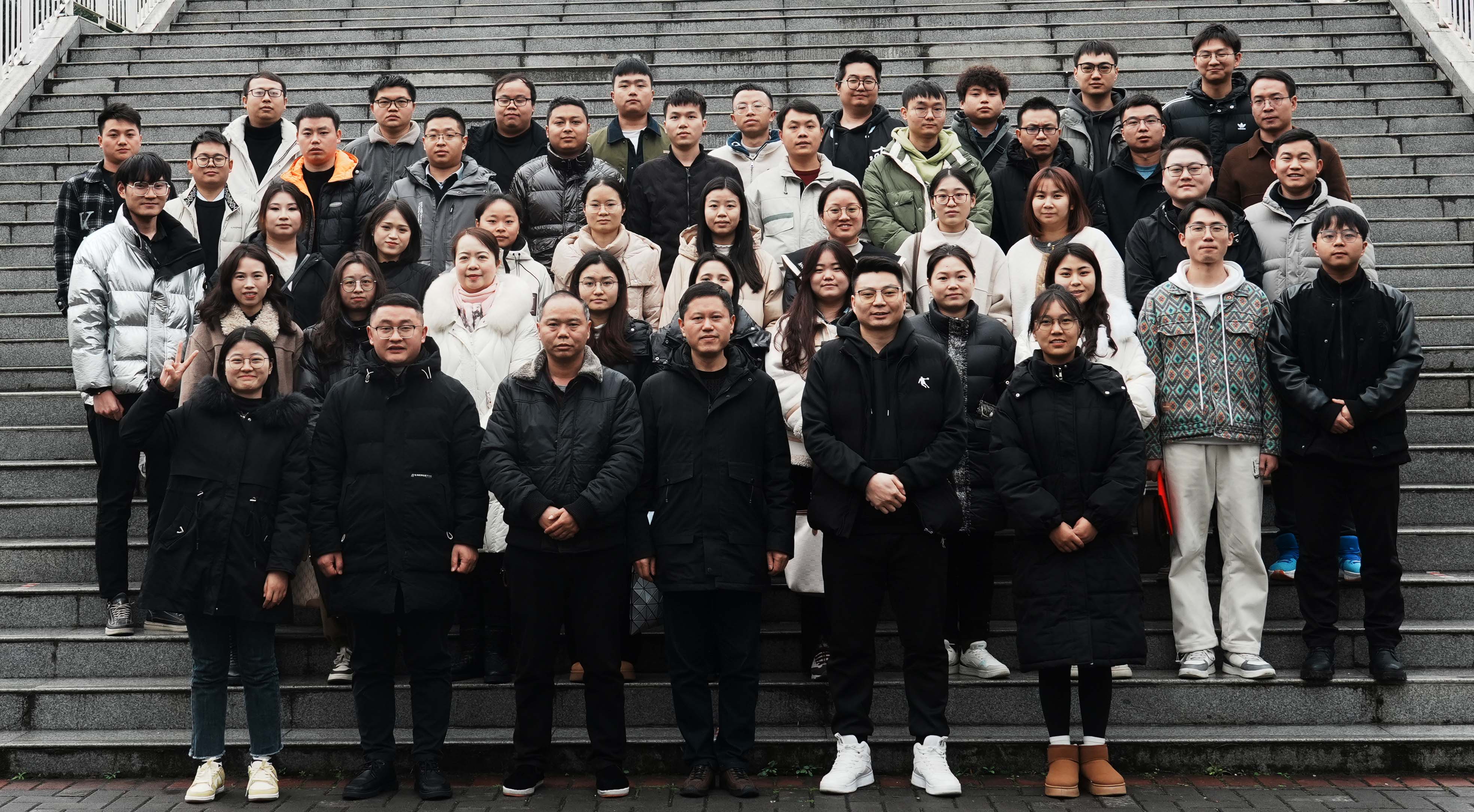 装备制造与信息技术学院举行2023-2024年第一学期期末工作总结暨表彰大会(图18) 装备制造与信息技术学院举行2023-2024年第一学期期末工作总结暨表彰大会(图18)