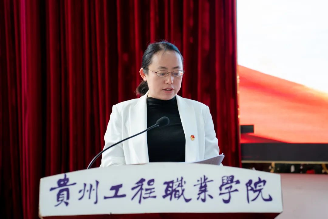 中共mk体育(中国)官方网站委员会召开2024年党的建设工作会(图6) 中共mk体育(中国)官方网站委员会召开2024年党的建设工作会(图6)