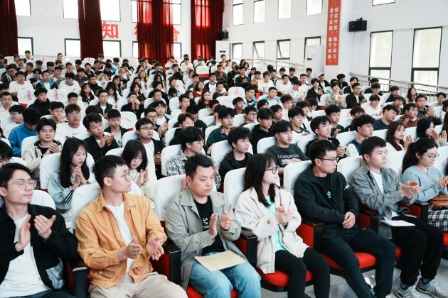 匠心筑梦 职创未来| 我校装备制造与信息技术学院“技能活动月”系列活动圆满结束(图18) 匠心筑梦 职创未来| 我校装备制造与信息技术学院“技能活动月”系列活动圆满结束(图18)