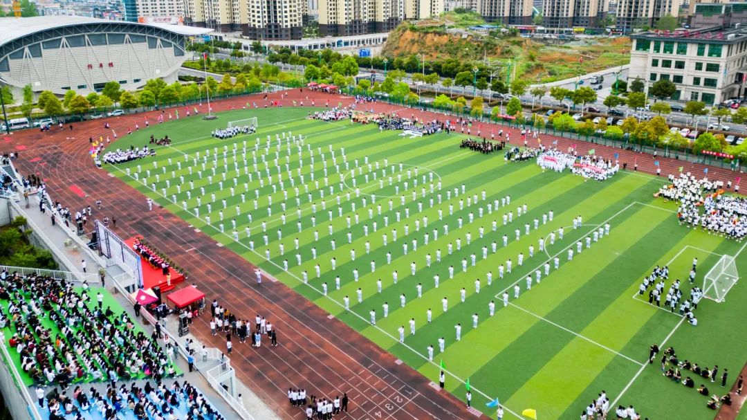 青春逢盛会 击鼓又催征丨mk体育(中国)官方网站第九届田径运动会开幕(图2) 青春逢盛会 击鼓又催征丨mk体育(中国)官方网站第九届田径运动会开幕(图2)