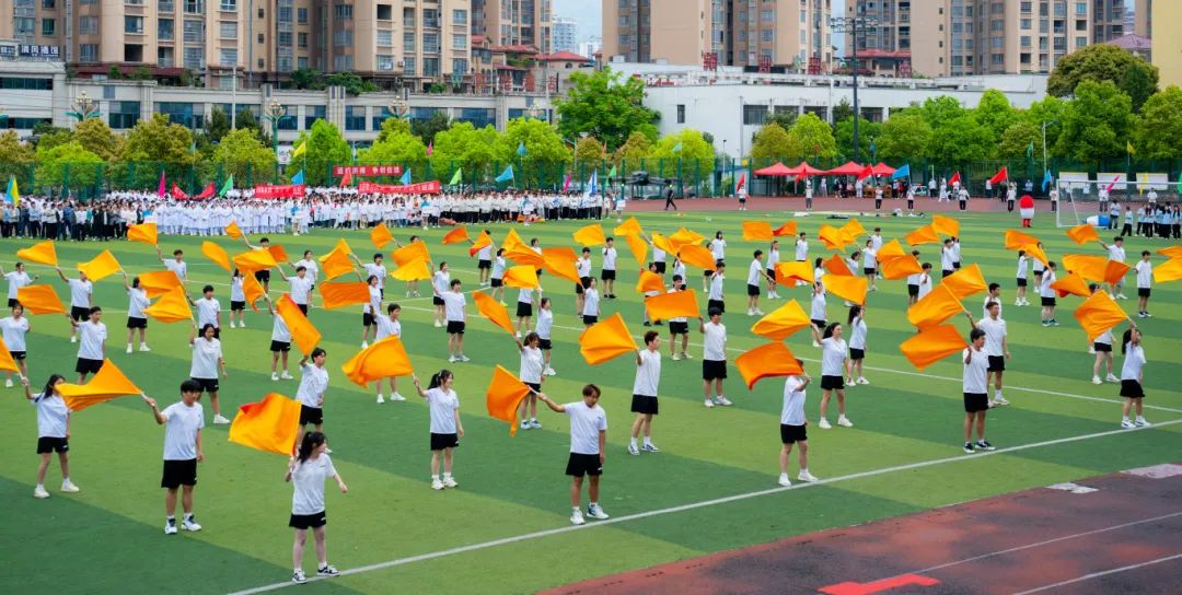 青春逢盛会 击鼓又催征丨mk体育(中国)官方网站第九届田径运动会开幕(图17) 青春逢盛会 击鼓又催征丨mk体育(中国)官方网站第九届田径运动会开幕(图17)