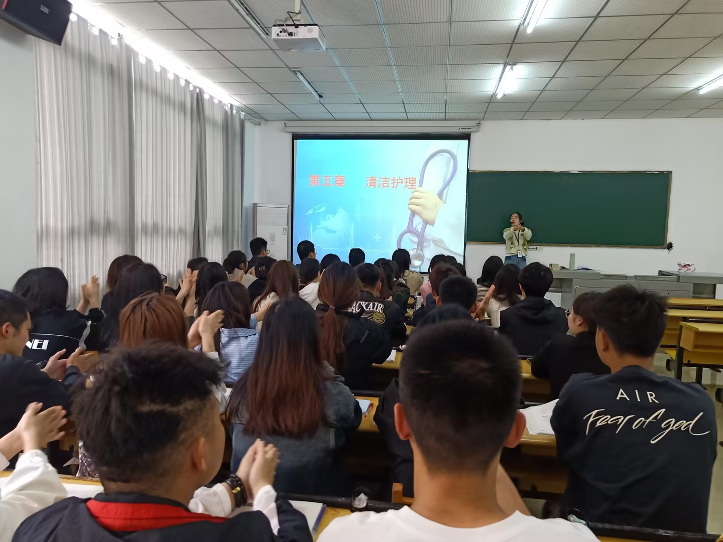 2023-2024学年度第二学期护理学院示范课工作简报(图1) 2023-2024学年度第二学期护理学院示范课工作简报(图1)