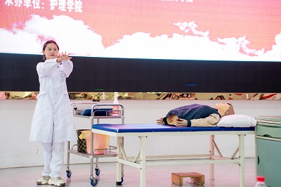 护佑健康,逐梦前行——mk体育(中国)官方网站成功举办5·12国际护士节活动暨授帽仪式(图11) 护佑健康,逐梦前行——mk体育(中国)官方网站成功举办5·12国际护士节活动暨授帽仪式(图11)