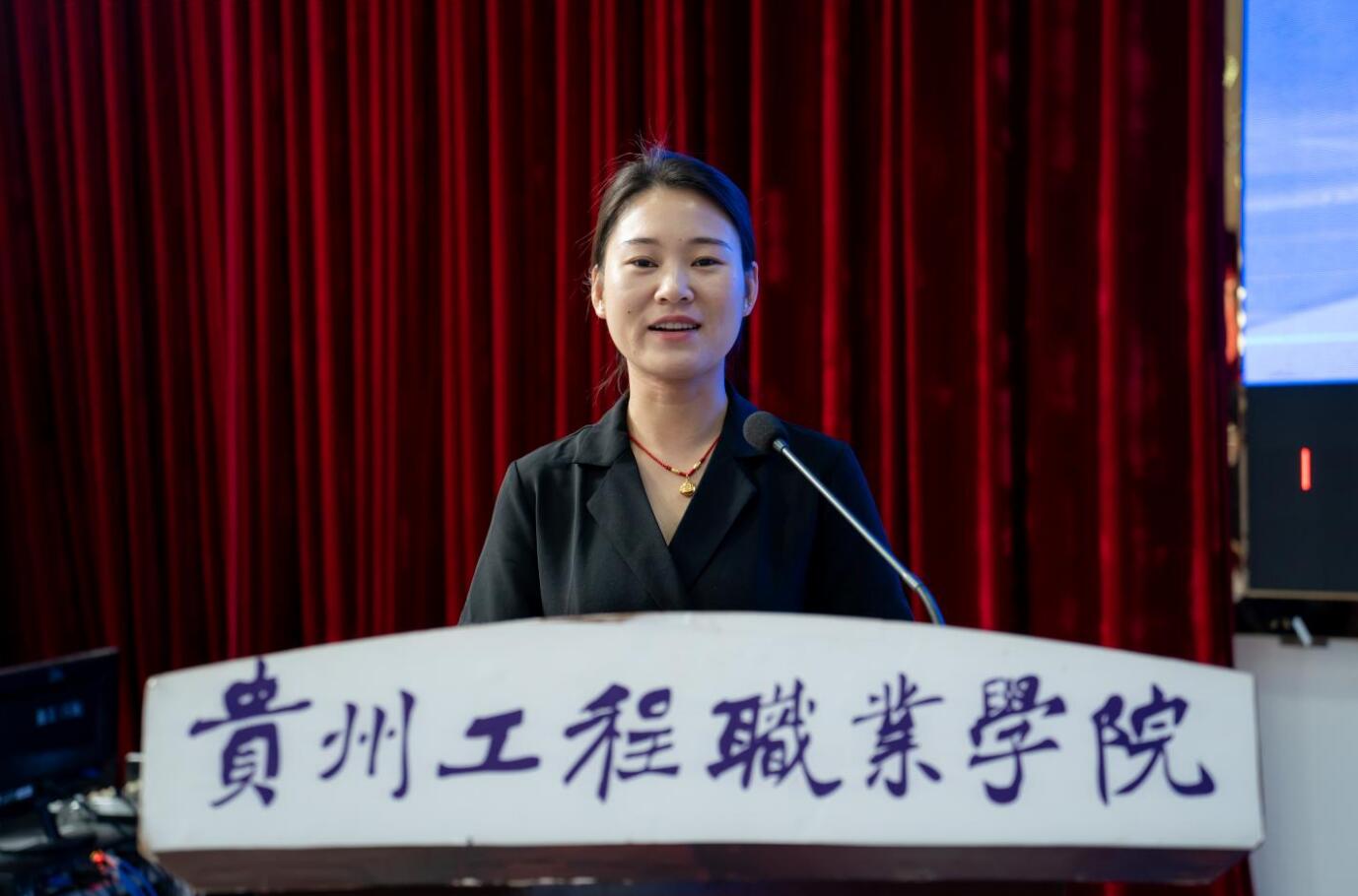 mk体育(中国)官方网站2024年“宏志助航计划”培训开班(图2) mk体育(中国)官方网站2024年“宏志助航计划”培训开班(图2)