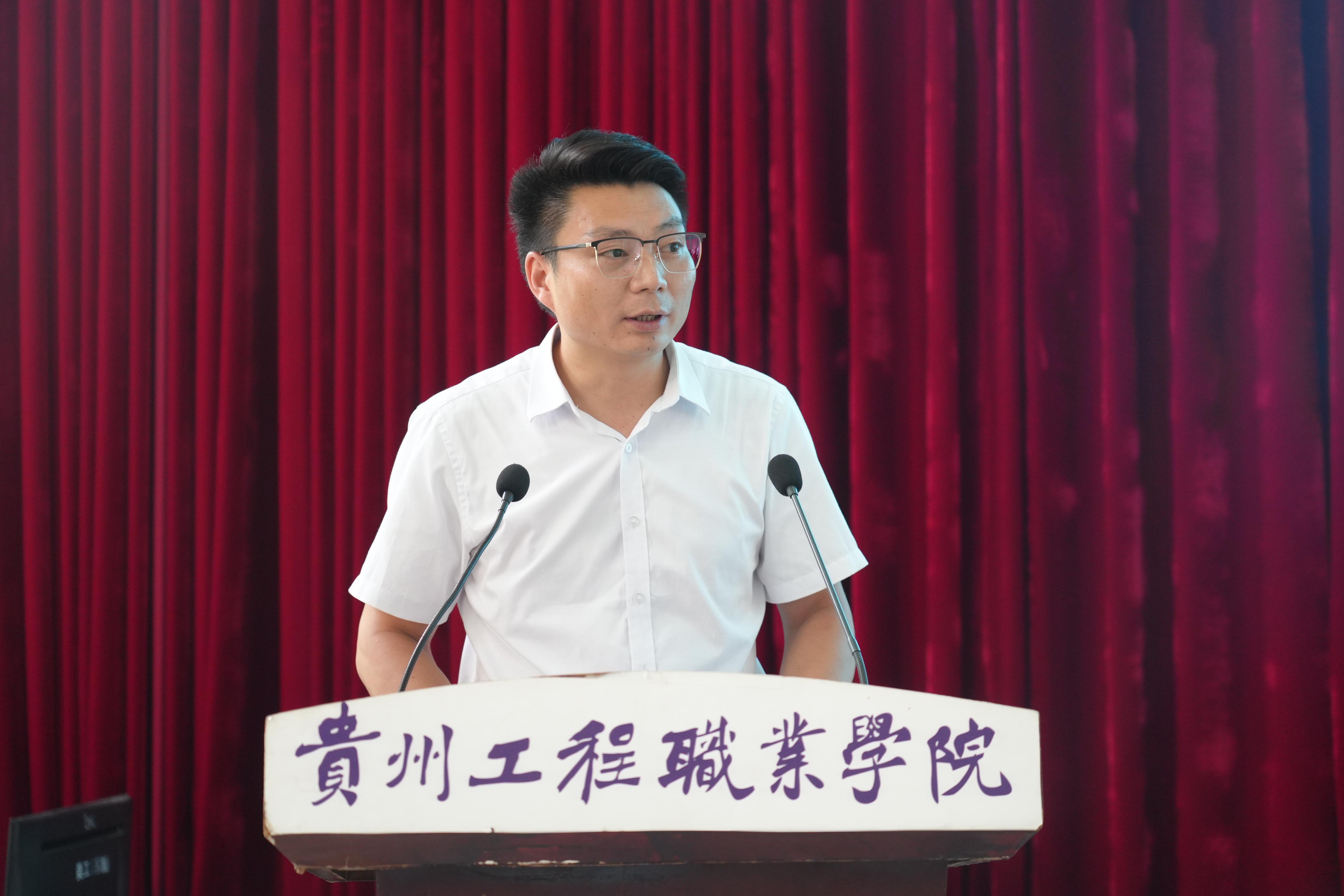 凝聚青春力量,砥砺使命担当(图11) 凝聚青春力量,砥砺使命担当(图11)