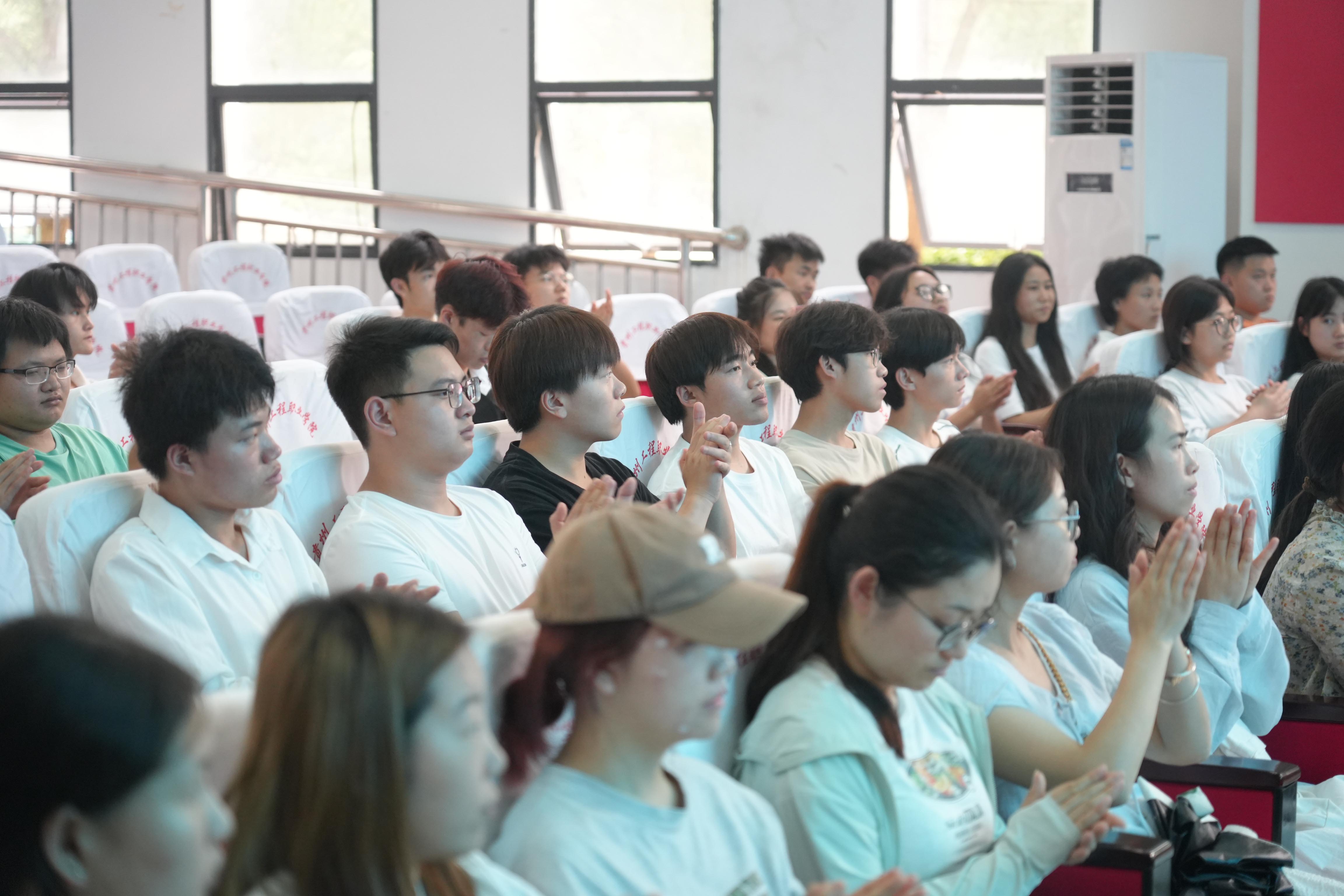 凝聚青春力量,砥砺使命担当(图6) 凝聚青春力量,砥砺使命担当(图6)