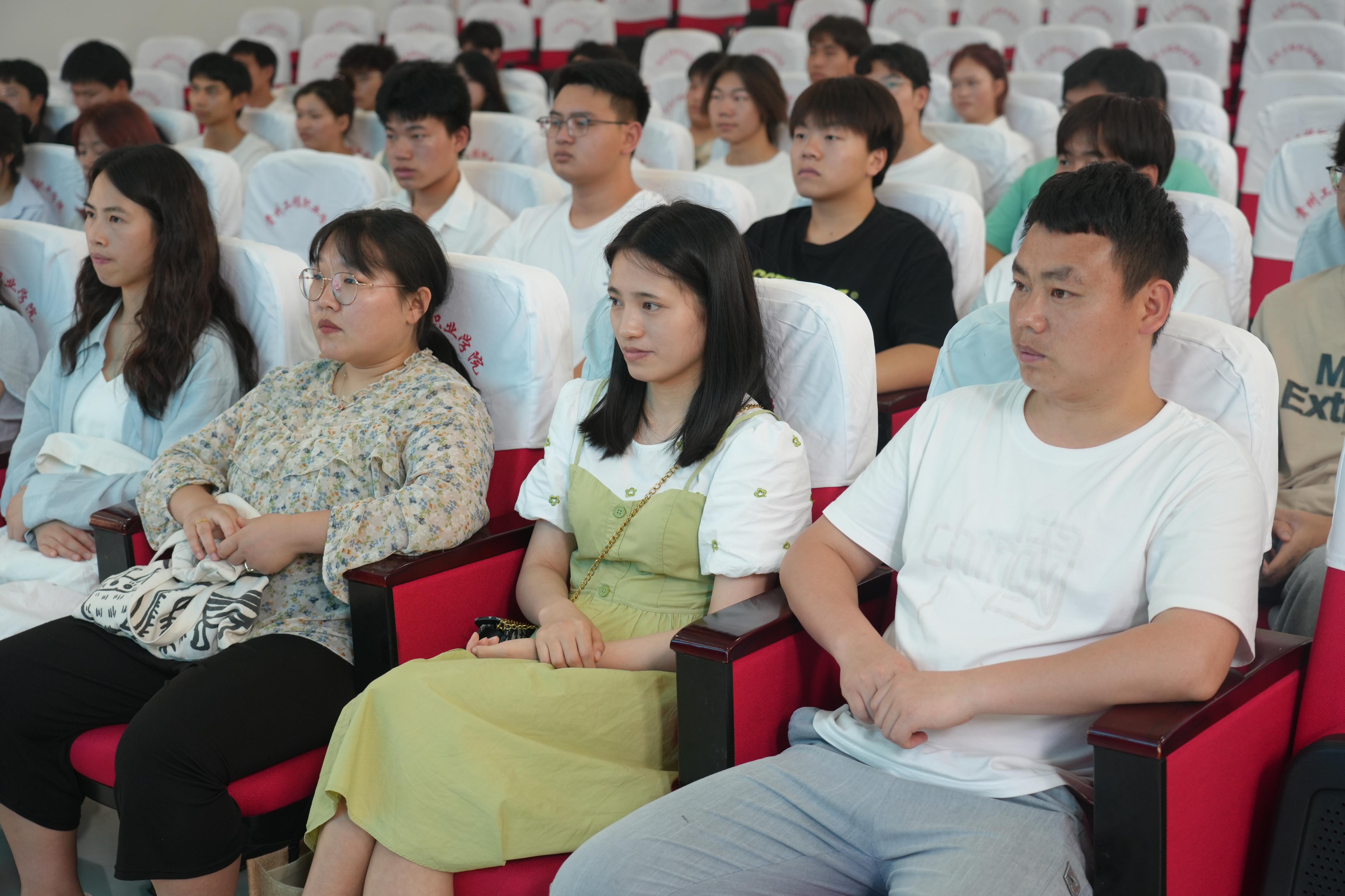 凝聚青春力量,砥砺使命担当(图14) 凝聚青春力量,砥砺使命担当(图14)