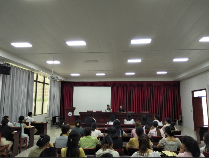 总结学期佳绩,规划假期蓝图——药学院 2023-2024 第二学期期末教职工大会圆满召开(图1) 总结学期佳绩,规划假期蓝图——药学院 2023-2024 第二学期期末教职工大会圆满召开(图1)