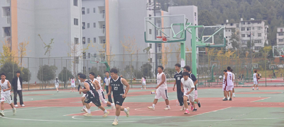 护理学院“迎新杯”篮球赛:热血开场,青春飞扬(图2) 护理学院“迎新杯”篮球赛:热血开场,青春飞扬(图2)