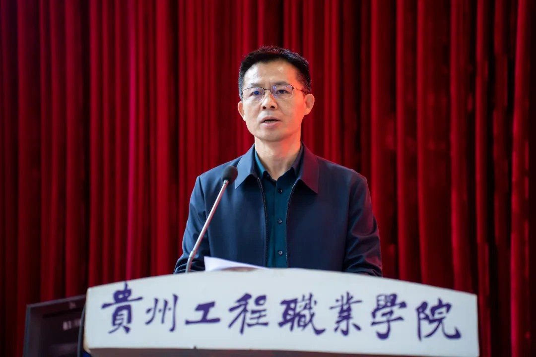 使命召唤 责任担当丨mk体育(中国)官方网站举行2024年秋季学期预征班开班仪式(图4) 使命召唤 责任担当丨mk体育(中国)官方网站举行2024年秋季学期预征班开班仪式(图4)