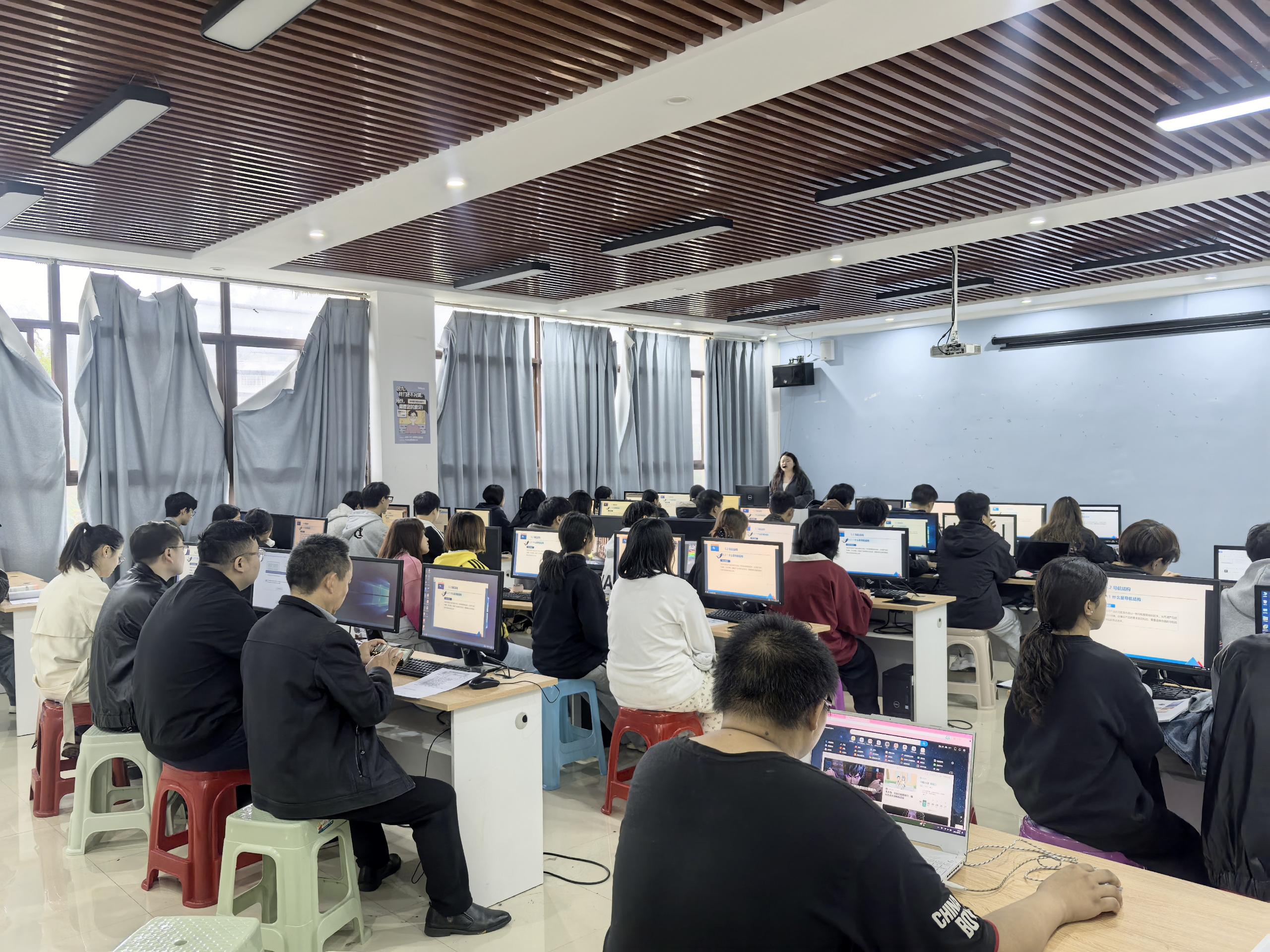 mk体育(中国)官方网站2024-2025学年度公开示范课活动圆满结束(图1) mk体育(中国)官方网站2024-2025学年度公开示范课活动圆满结束(图1)