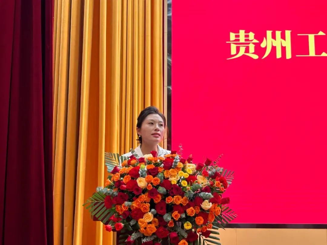 mk体育（中国）官方网站成人高等教育2025级新生开学典礼圆满举行(图5)
