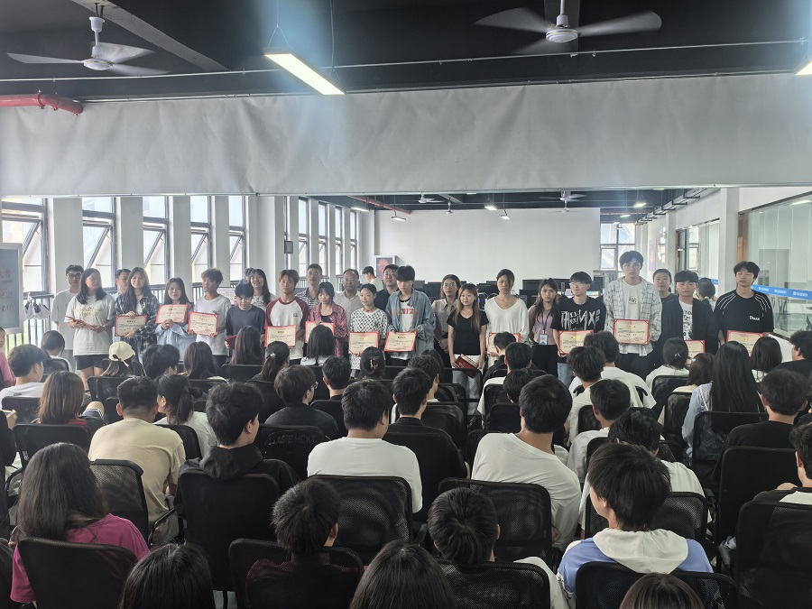 深化产教融合 赋能mk体育（中国）官方网站 ——产教融合创新中心教学实训总结会召开(图3)