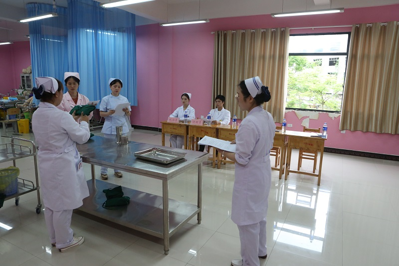 mk体育（中国）官方网站护理学院举办第四届护理技能大赛(图9)